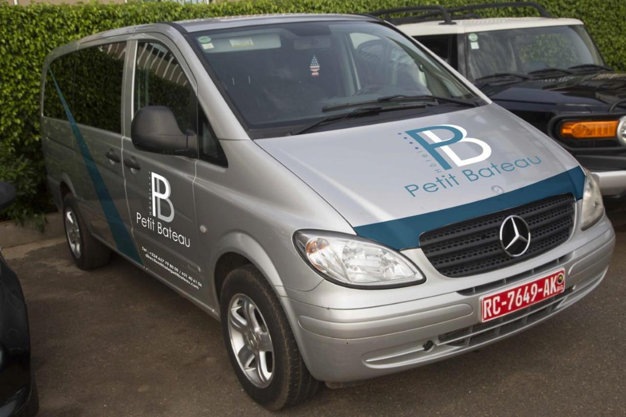 Hotel Le Petit Bateau Conakry Ngoại thất bức ảnh